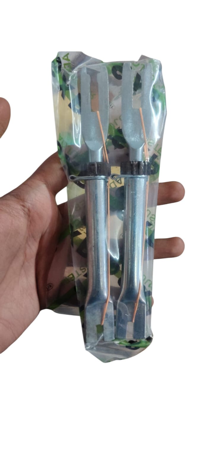 Brake Shoe Adjuster for Bolero Cruiser Camper - Shri Balaji Motors